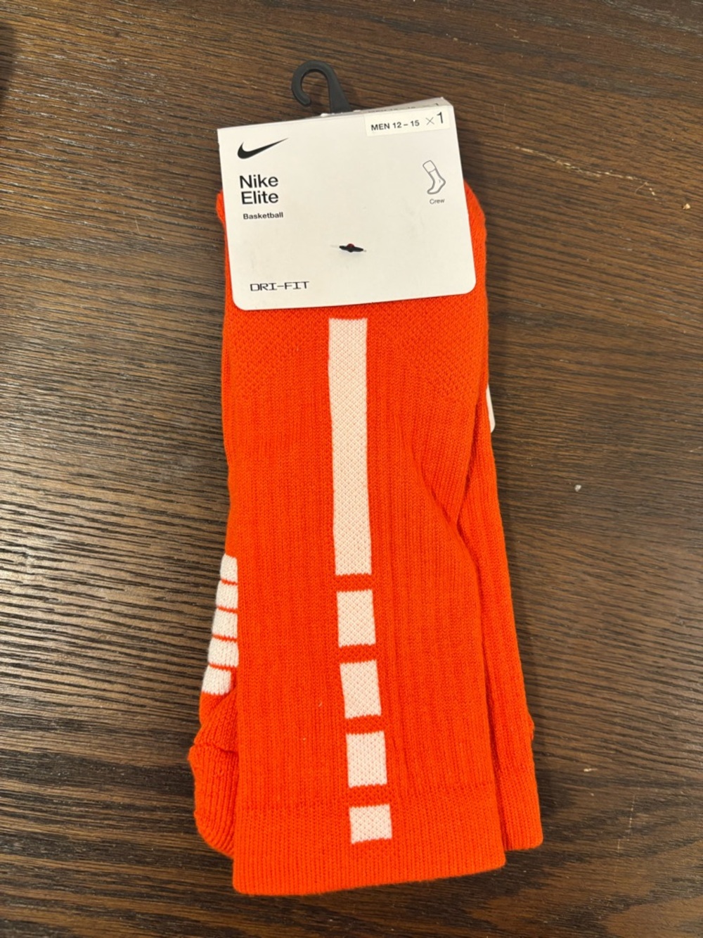 Nike elite basketball Men’s Bright Orange Crew Athletic Socks with White Accents